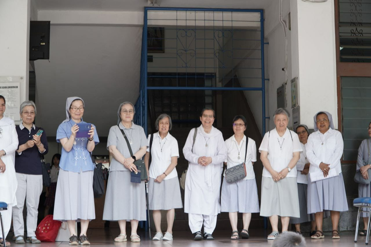 Kehadiran yang Membawa Berkat: Kunjungan Suster Regional Superior ke Komunitas IC dan Emaus